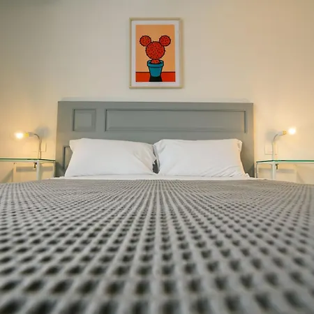 לינה וארוחת בוקר Murr Luxury 4*